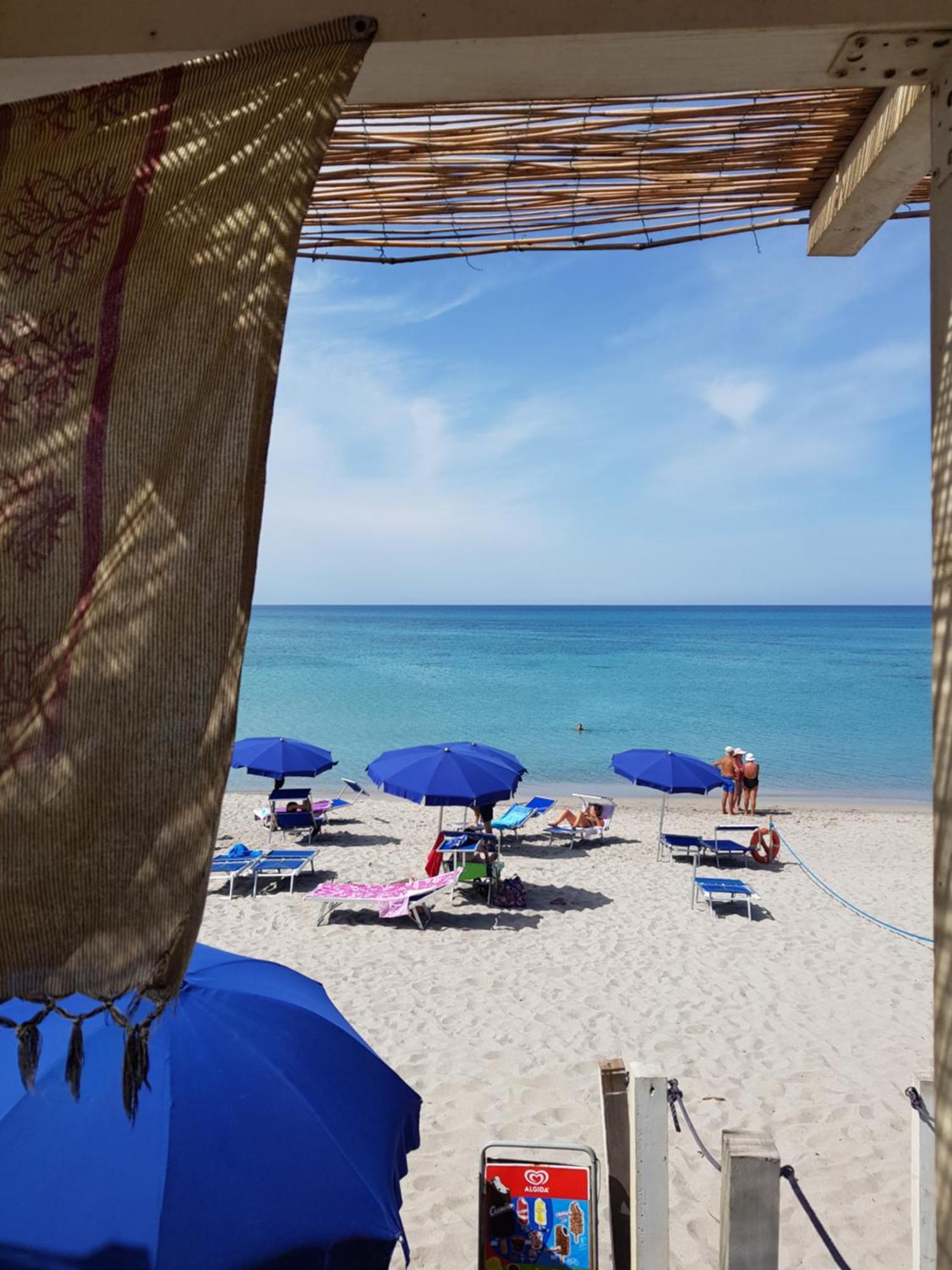 Villa Bouganville 15 Min A Piedi Dalla Spiaggia Rena Majore Bagian luar foto